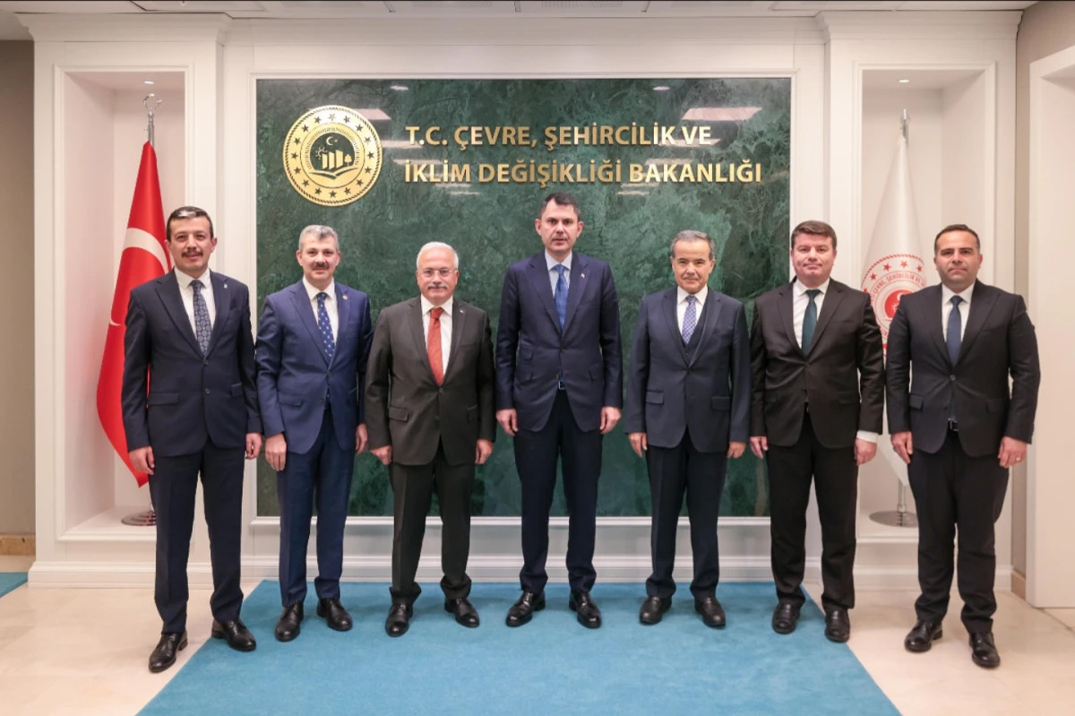 Aksaray Heyeti, Çevre Bakanı Kurum ile Aksaray'a Yönelik Hizmetleri Görüştu
