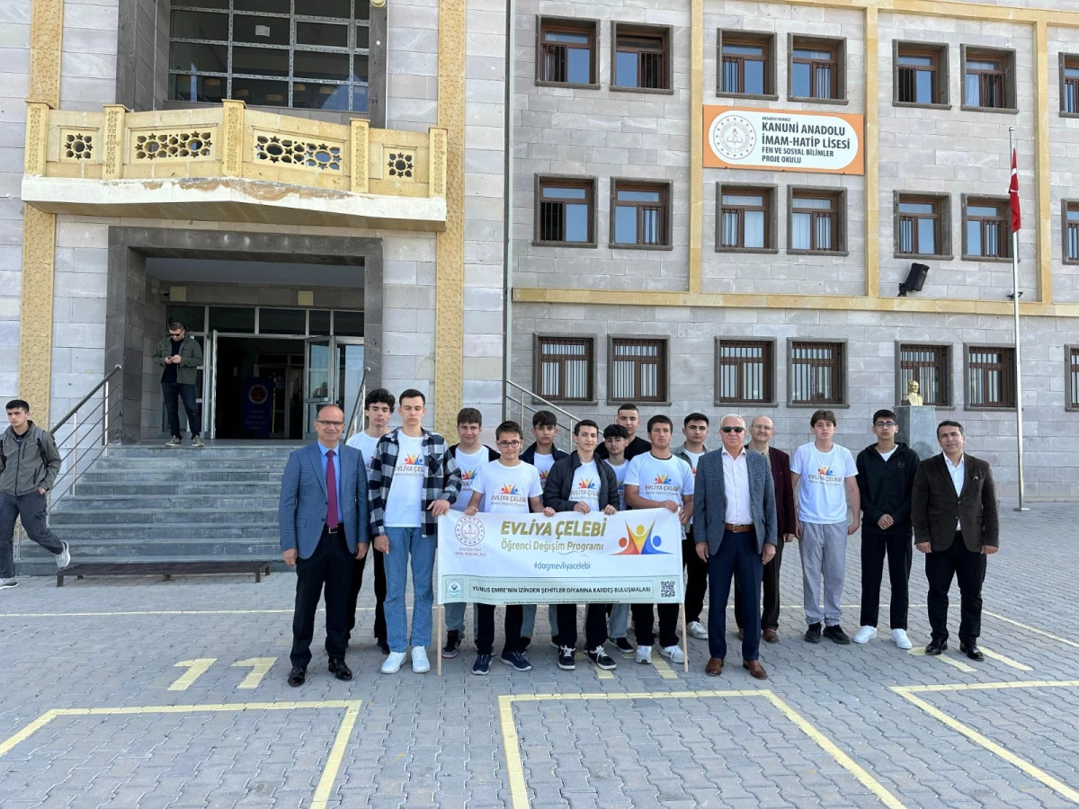 “Evliya Çelebi Öğrenci Değişim Programı” Kapsamında Kardeşlik Köprüleri Kuruluyor