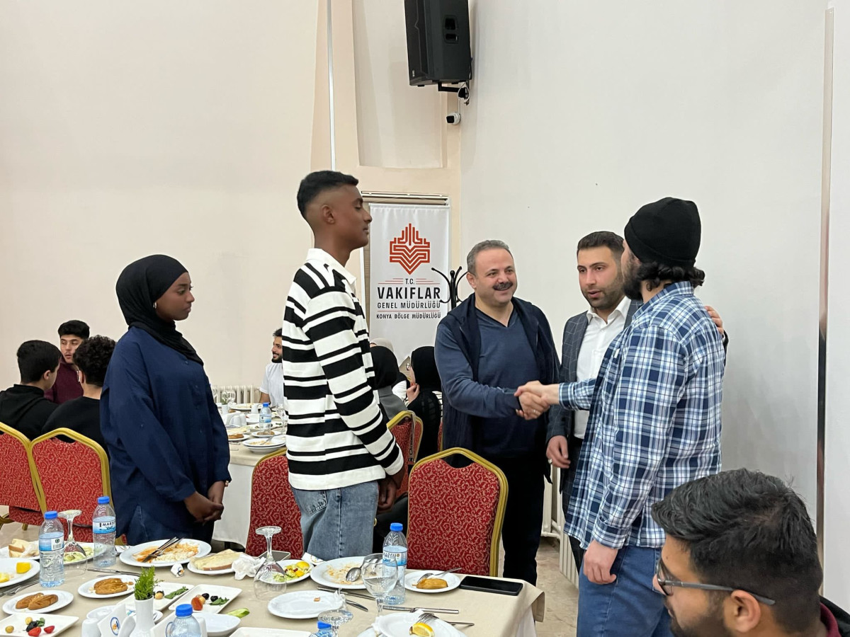 Milli İrade platformu ASÜ işbirliği ile  yabancı öğrenciler vakıflar  sofrasında  buluştu